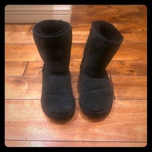 Black kids uggs size 2